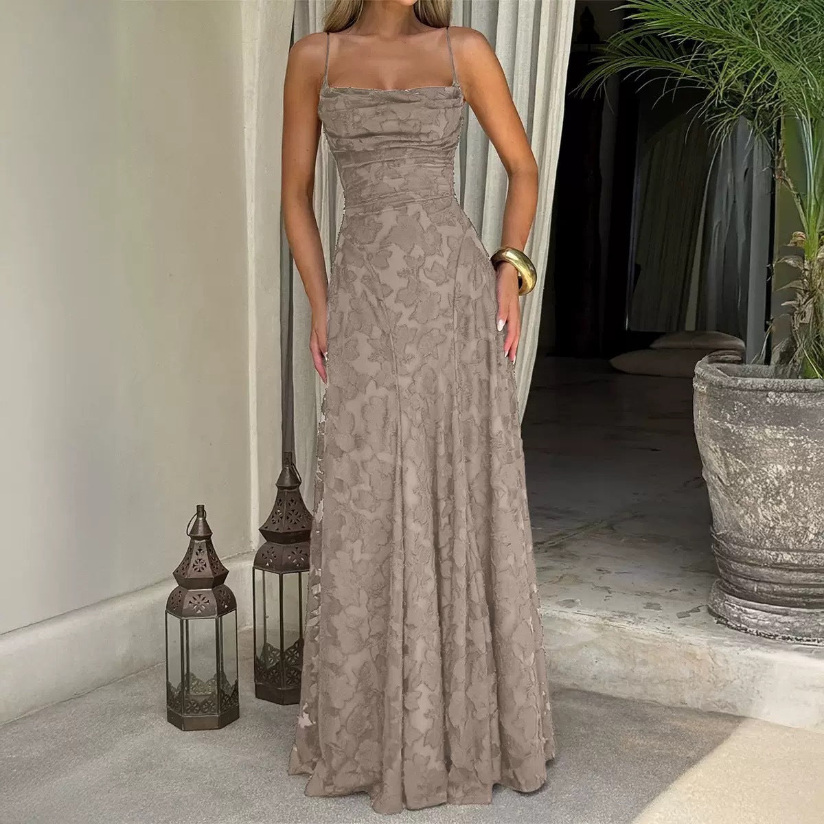 Francis Maxi Dress - Cherry
Lacquer