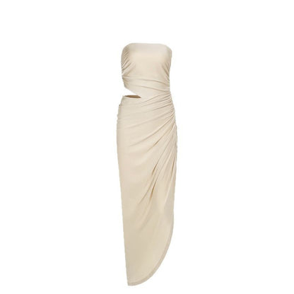 Elegant, Figure-flattering Strapless Pleated Dress